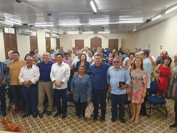 Confraternização de Natal e Ano-Novo reúne família ematerciana e convidados - Empresa de Assistência Técnica e Extensão Rural do Ceará Confraternização de Natal e Ano-Novo reúne família ematerciana e convidados - Empresa de Assistência Técnica e Extensão Rural do Ceará